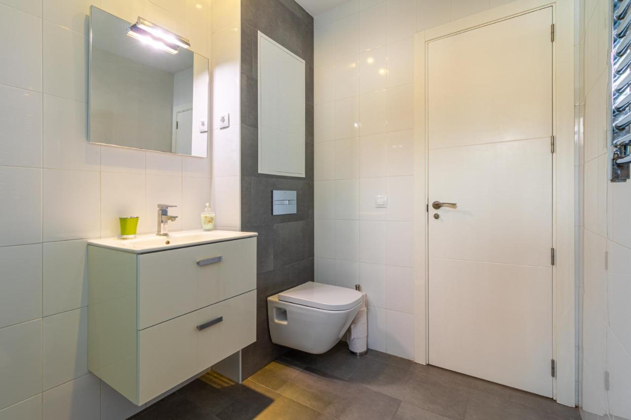 Flatguest Carpe Mogan - Beach - Balcony - Wifi المظهر الخارجي الصورة