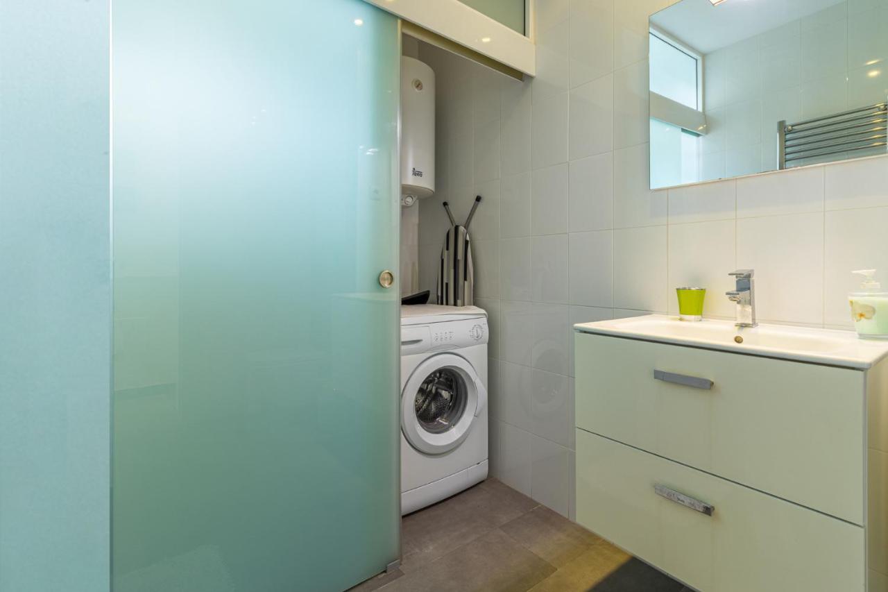 Flatguest Carpe Mogan - Beach - Balcony - Wifi المظهر الخارجي الصورة